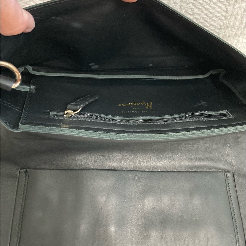 The Guess by Marciano Elin Kling clutch purse - Picture 3 of 5